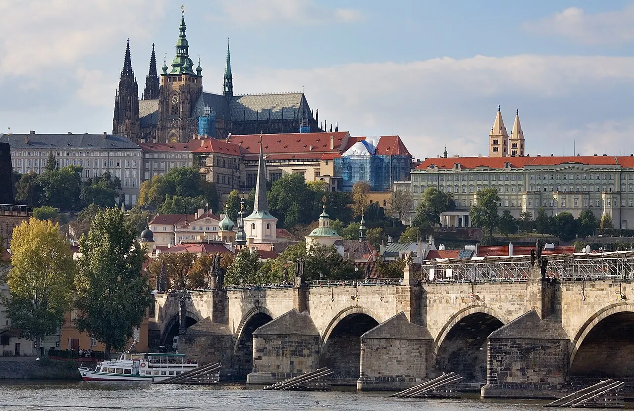 De Praagse Burcht en Karelsbrug over de Vltava, Praag